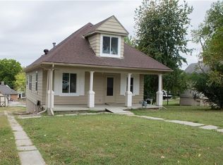 1117 Olive St, Leavenworth, KS 66048