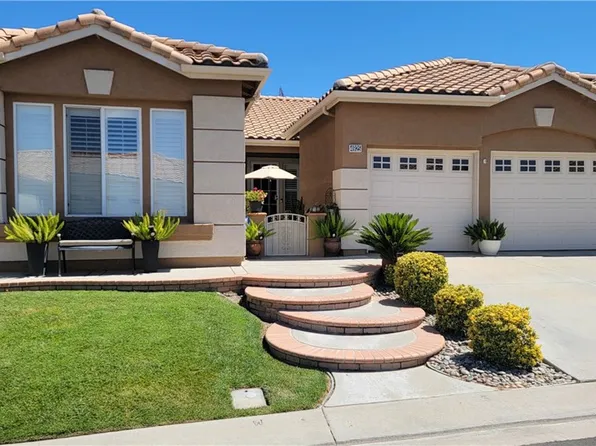 4925 Singing Hills Dr, Banning, CA 92220
