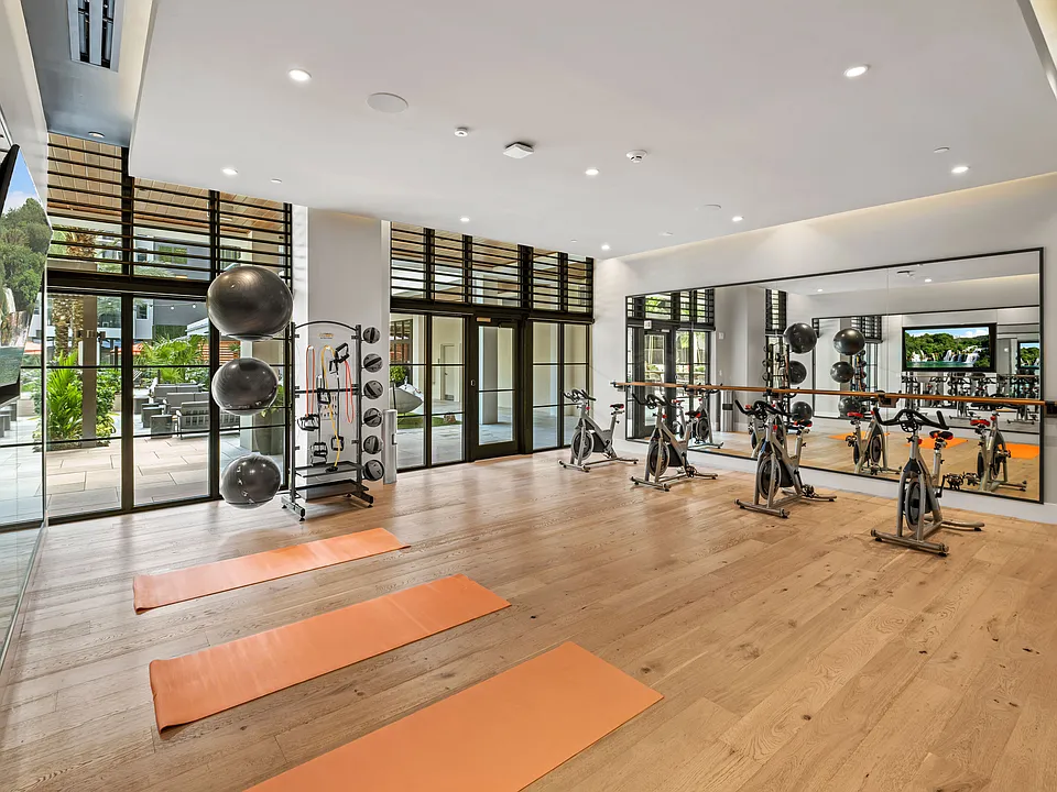 Yoga and Spin Room