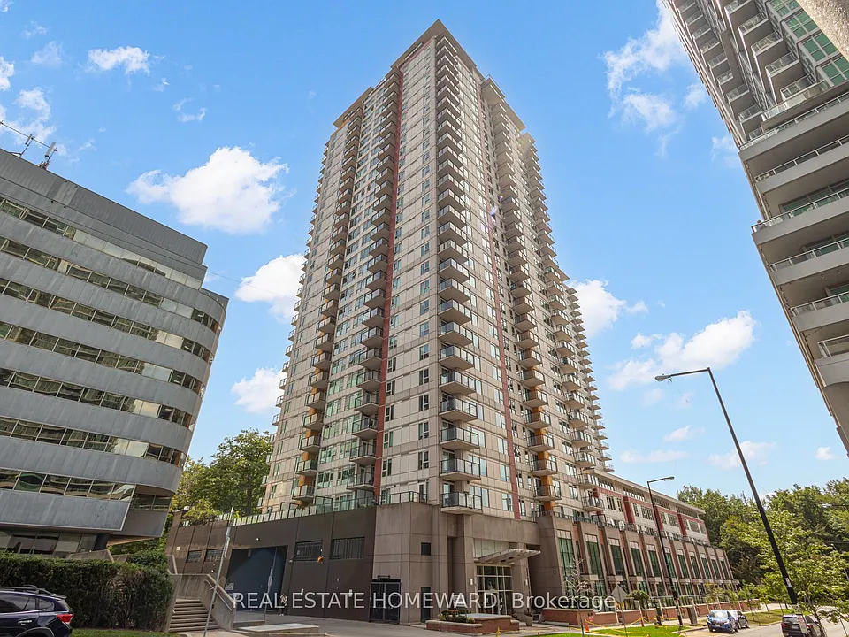 25 Town Centre Ct #810