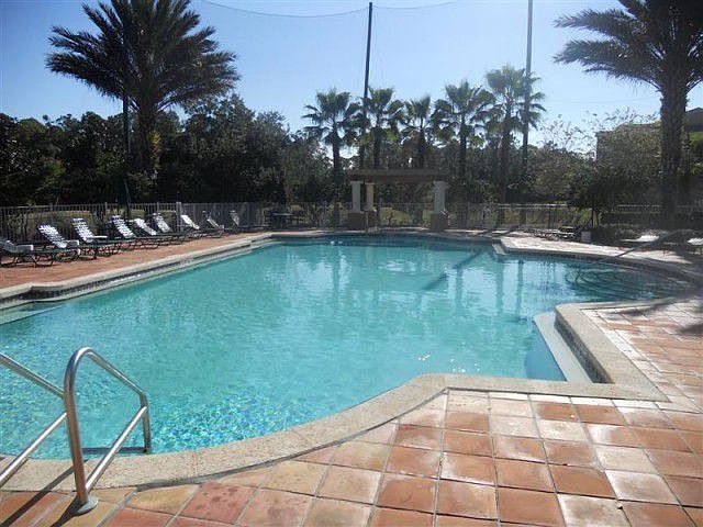 1st image of 615 Fairway Dr APT 104