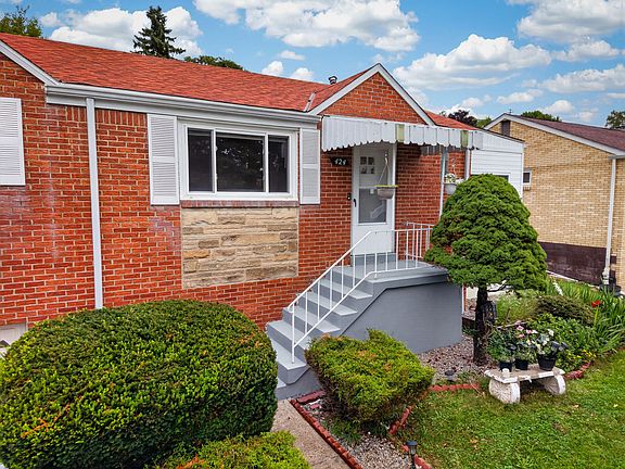 3rd image of 424 Lois Dr