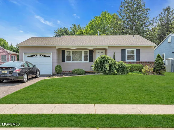 8 Basset Drive, Toms River, NJ 08757