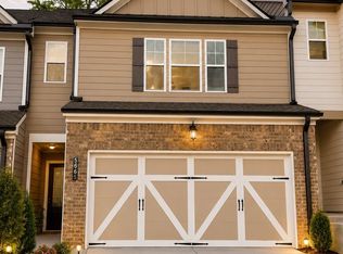 5665 Overview Dr, Flowery Branch, GA 30542
