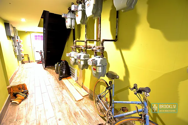 Rented by null | media 29