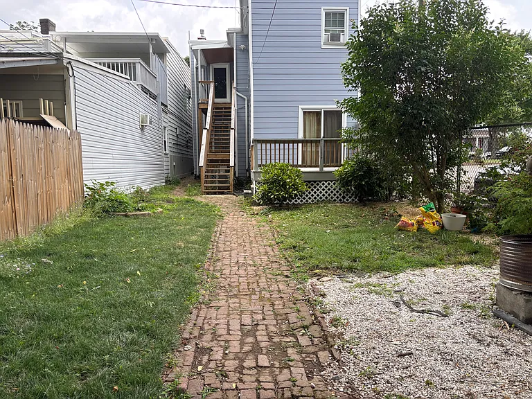 324 S Pine St #2 — Photo 11