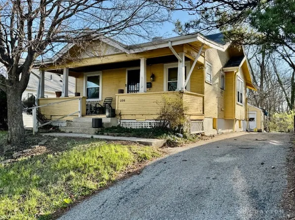 236 Elmhurst Rd, Dayton, OH 45417