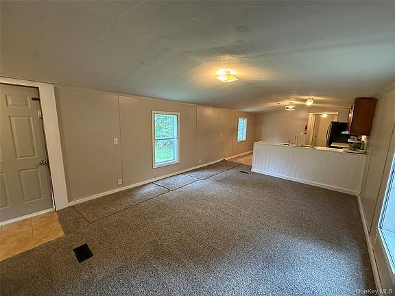 5th image of 25 Fawn Road #8