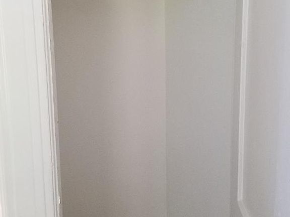 5th image of 74-18 Park Ln S #2