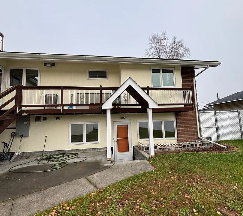 2591 Riverview Dr