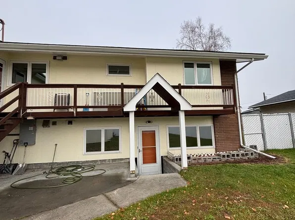 2591 Riverview Dr, Fairbanks, AK 99709