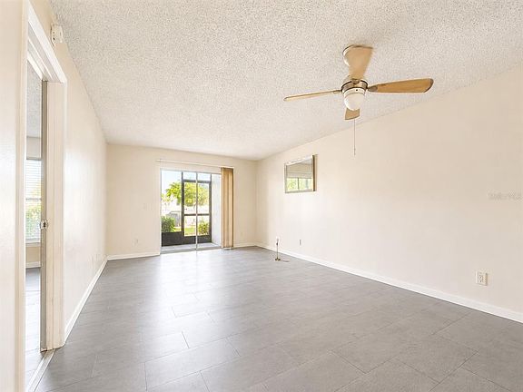 5th image of 6122 7TH AVENUE W