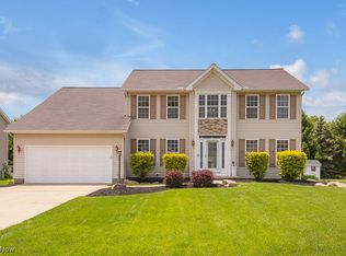 884 Beacon St, Brunswick, OH 44212