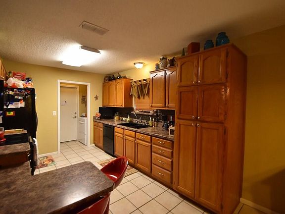 4th image of 1414 Prairie Wind Blvd
