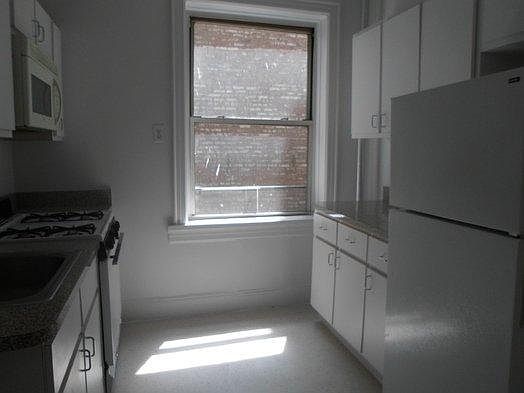 1st image of 12005 Hillside Ave