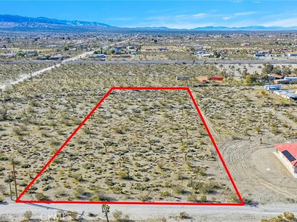 11786 Buckwheat Rd, Phelan, CA 92371