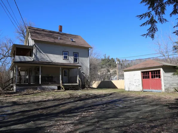 31 Library Street, Johnson, VT 05656