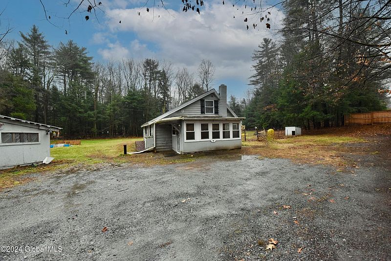 3rd image of 7109 Antioch Road