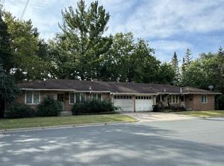 4001 W 44th St, Edina, MN 55424