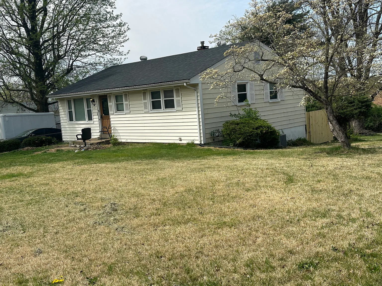 3 bed, 982 sqft, $3,500 — Photo 1