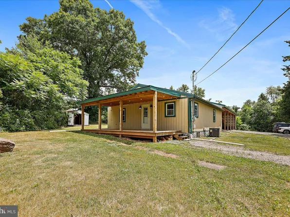 6560 Harmony Grove Rd, Dover, PA 17315