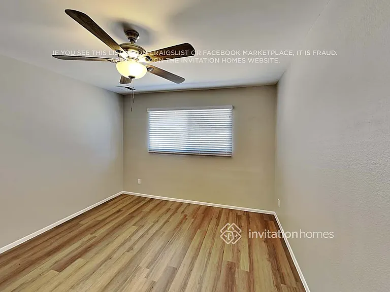 1633 E Fremont Dr — Photo 12
