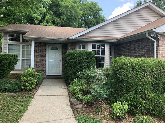 2nd image of 103 Knollwood Ct