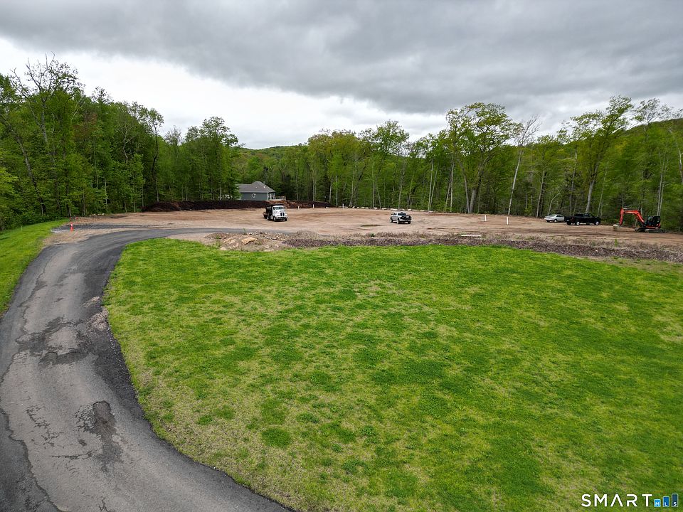 2nd image of 1145 Saybrook Road