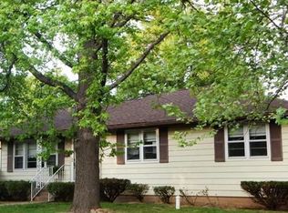 212 Spring Dr, Festus, MO 63028