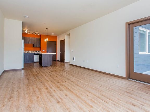 2nd image of 736 8th Ave NE Unit 508