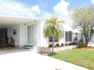915 Trinidad W, Venice, FL 34285