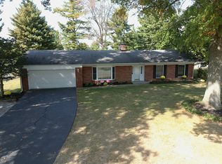 213 Sunrise Dr, Madison, IN 47250