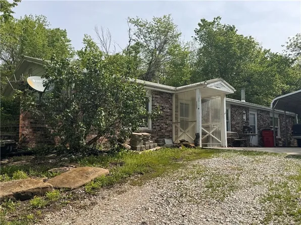 3373 Mountain View Rd, Bates City, MO 64011