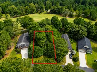 822 Bentwood Cir, Manning, SC 29102
