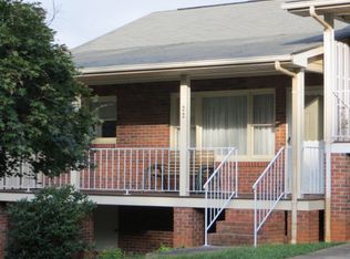 22 Townhouse Pl, Franklin, NC 28734