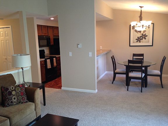 3rd image of 41 150th Ave NE APT F