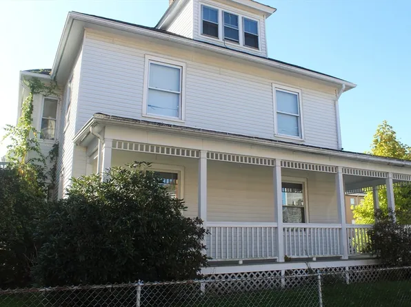 20 Almont Ave, Worcester, MA 01604