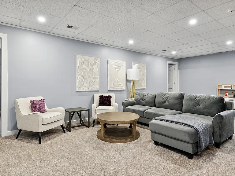 51105 Main Dr — Photo 16