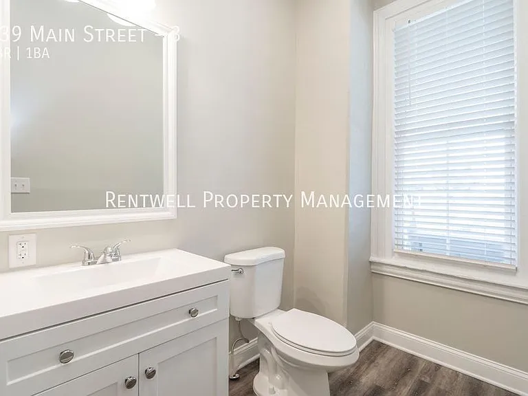 339 Main St #3 — Photo 10
