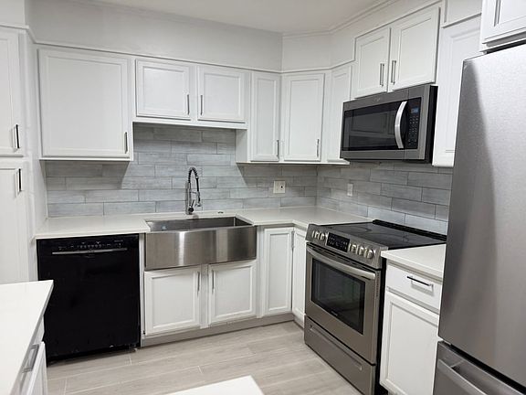 2nd image of 2269 NE 2nd Ave