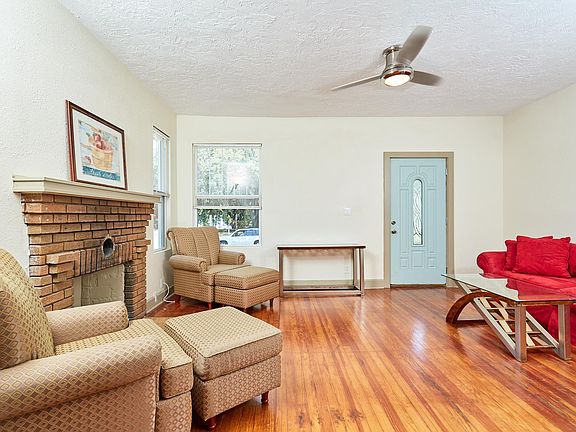 2nd image of 834 11th St N #A