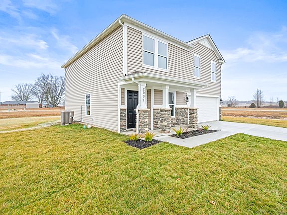3rd image of 2031 Heron Dr