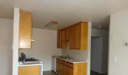 2nd image of 2422 Burlington Pl