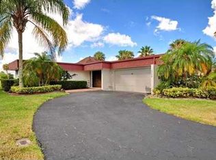 6200 White Oak Ln, Tamarac, FL 33319