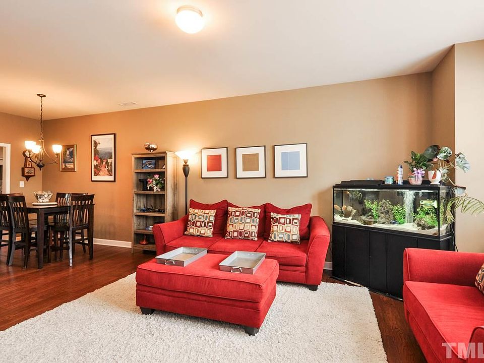 1st image of 755 Blossom Grove Dr
