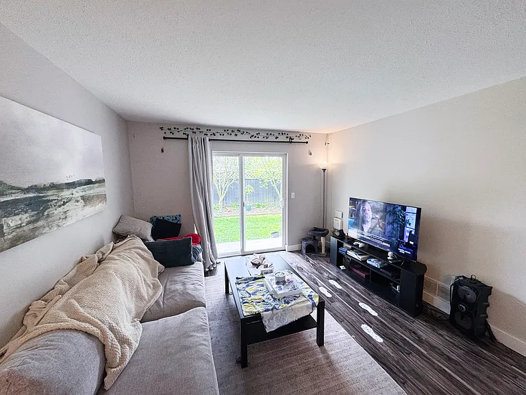 45640 Storey Ave #22 — Photo 6