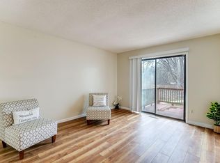 3505 Pilgrim Ln N, Plymouth, MN 55441