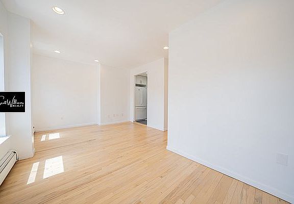 5th image of 245 Macon St #2