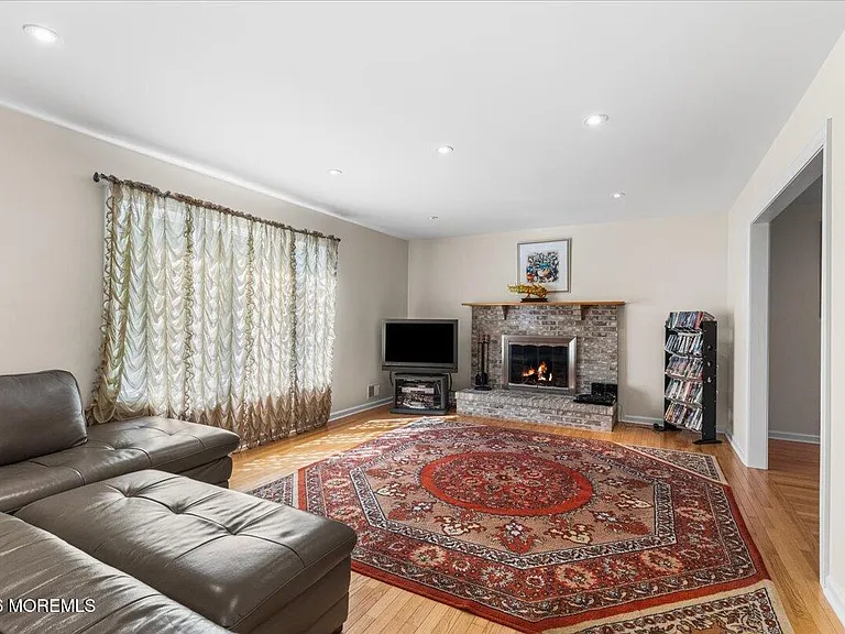 25 Ryan Rd — Photo 7