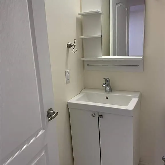 59 Frank Kelly Dr #BASEMENT — Photo 14